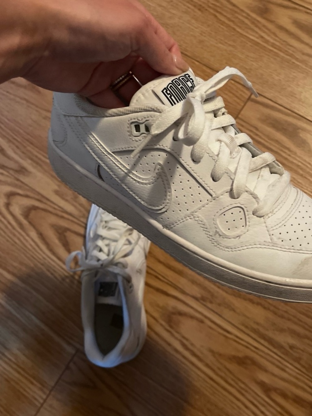 Nike White Low-Top Sneakers - Classic Leather Tennis Shoes